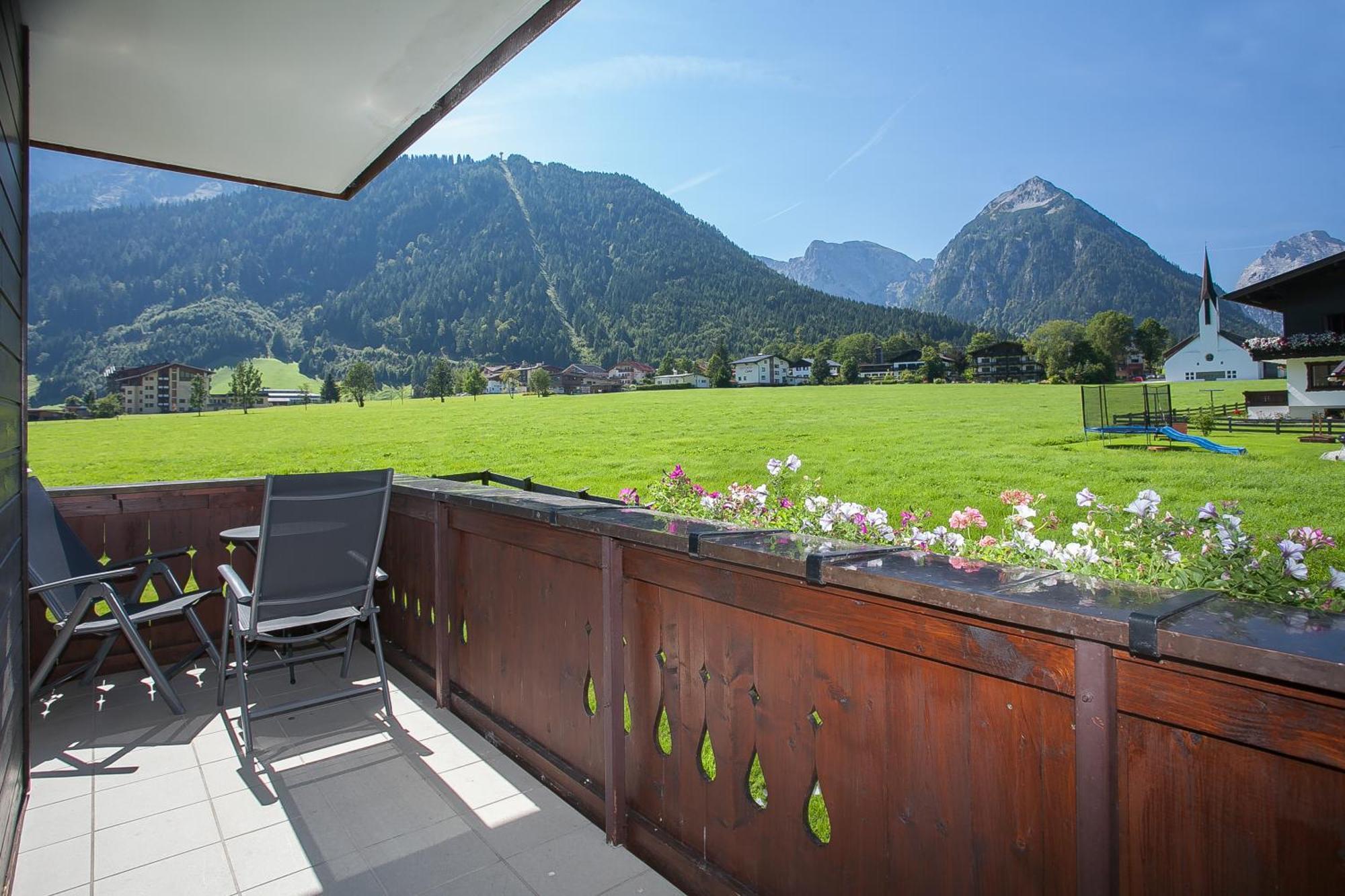 Alpenherz Ferienwohnungen Pertisau Exteriör bild